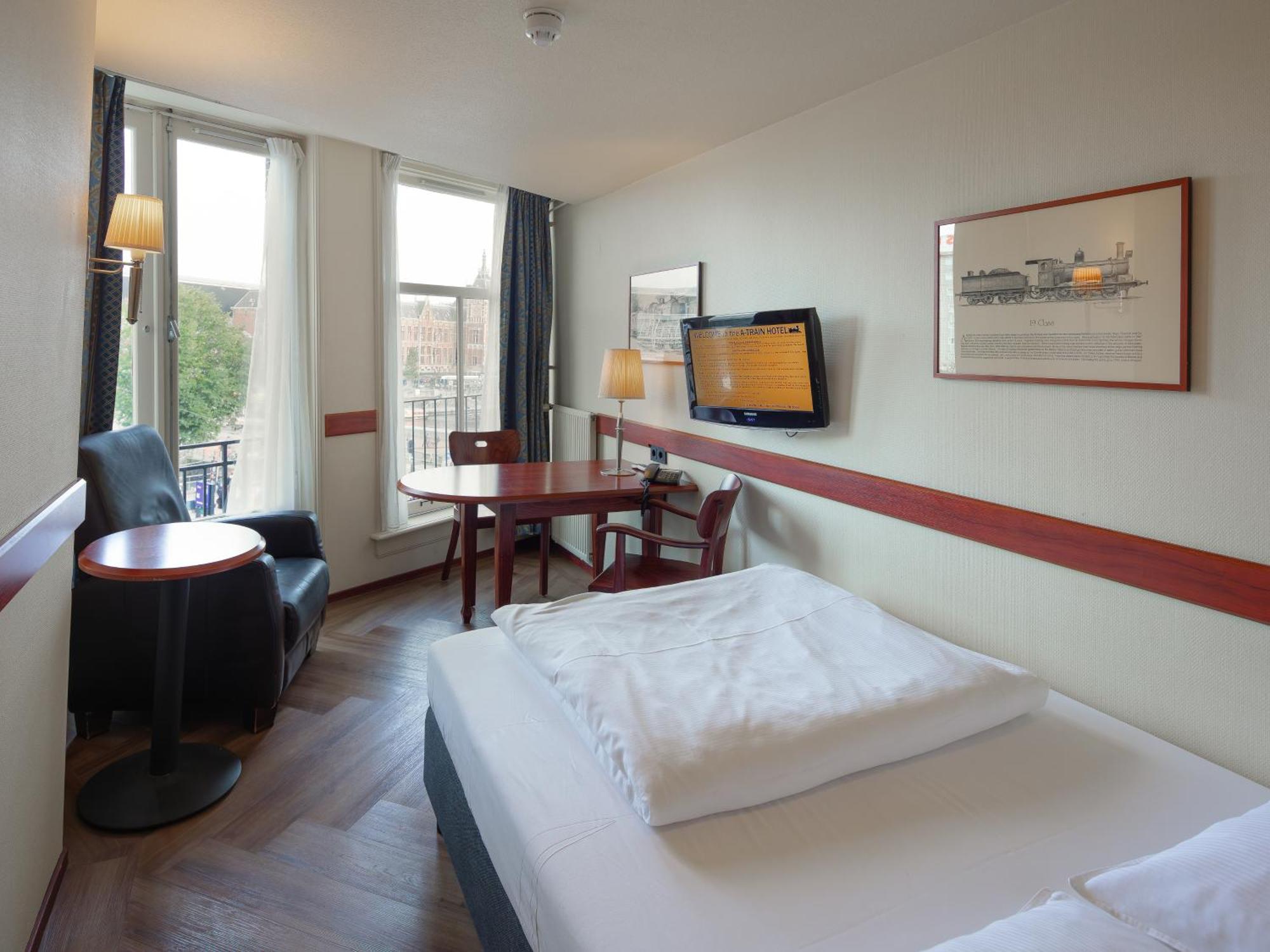 A-Train Hotel Amsterdam Ngoại thất bức ảnh