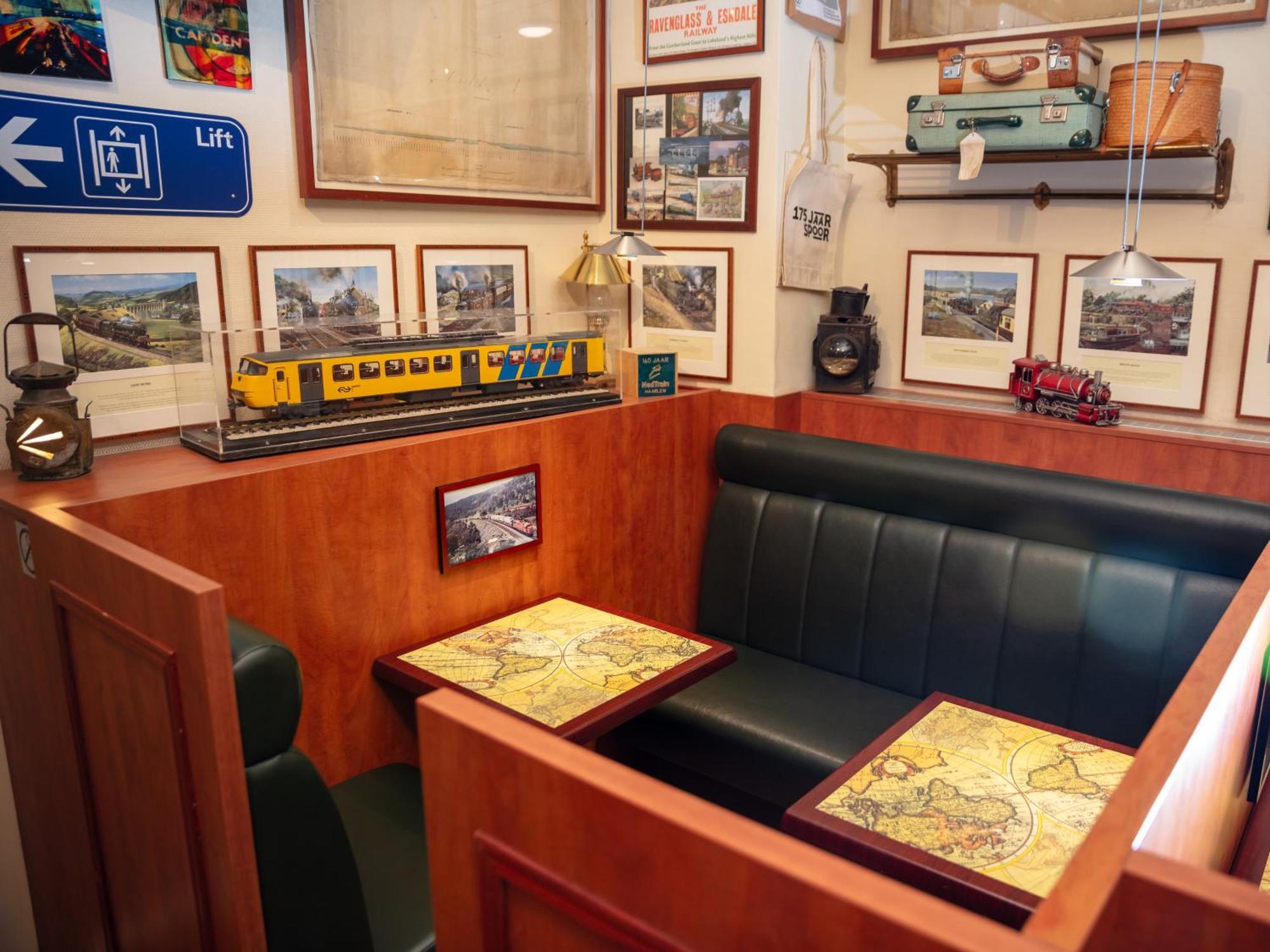 A-Train Hotel Amsterdam Ngoại thất bức ảnh